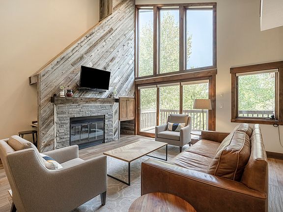 5th image of 1550 Deer Valley Dr S #28