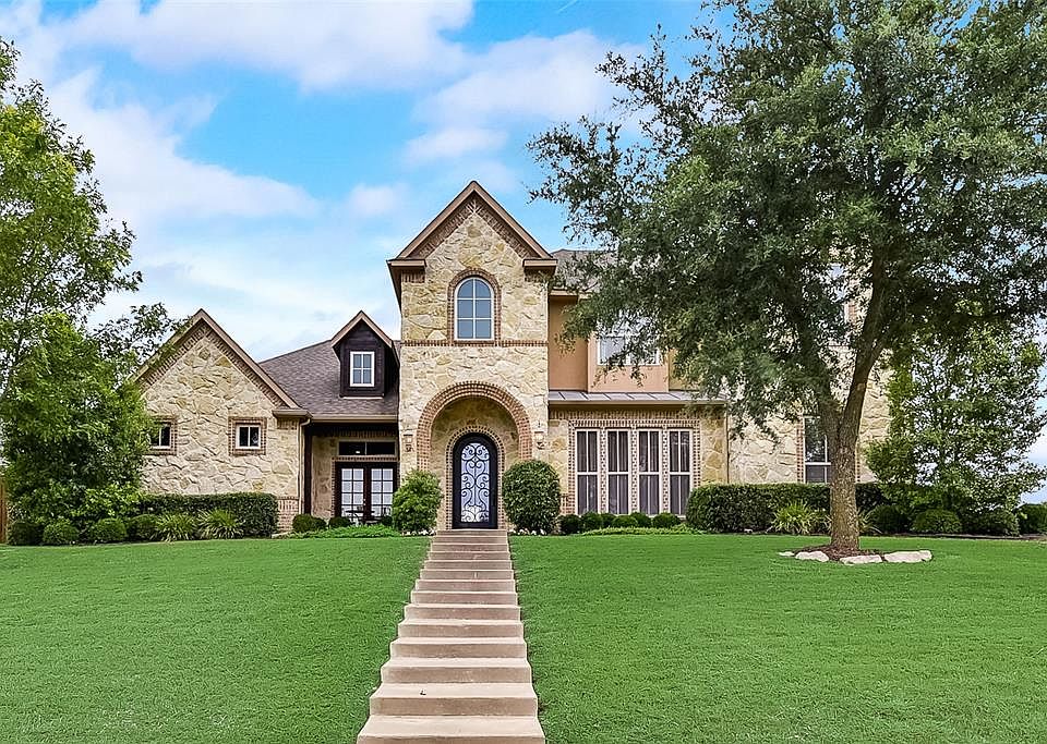 1st image of 458 Stone Canyon Dr