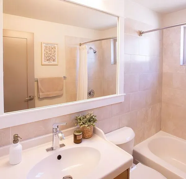 1335 N Gaylord St #103 — Photo 14