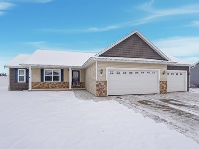 1435 Anthem Dr, Neenah, WI, 54956