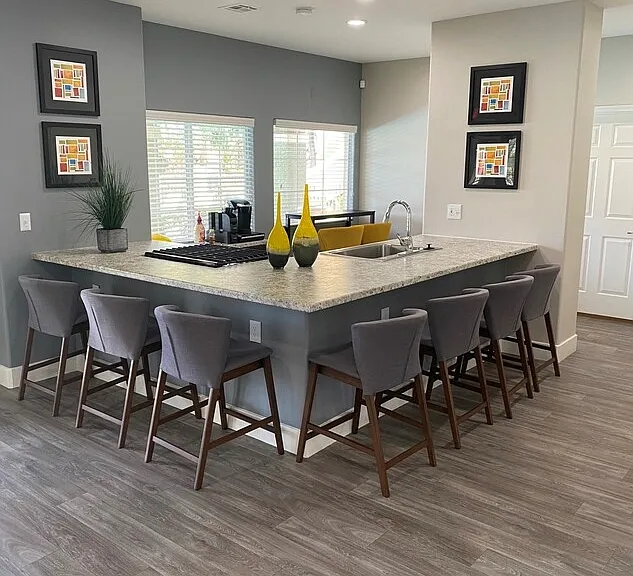 Spanish Ridge Apartments — Photo 9