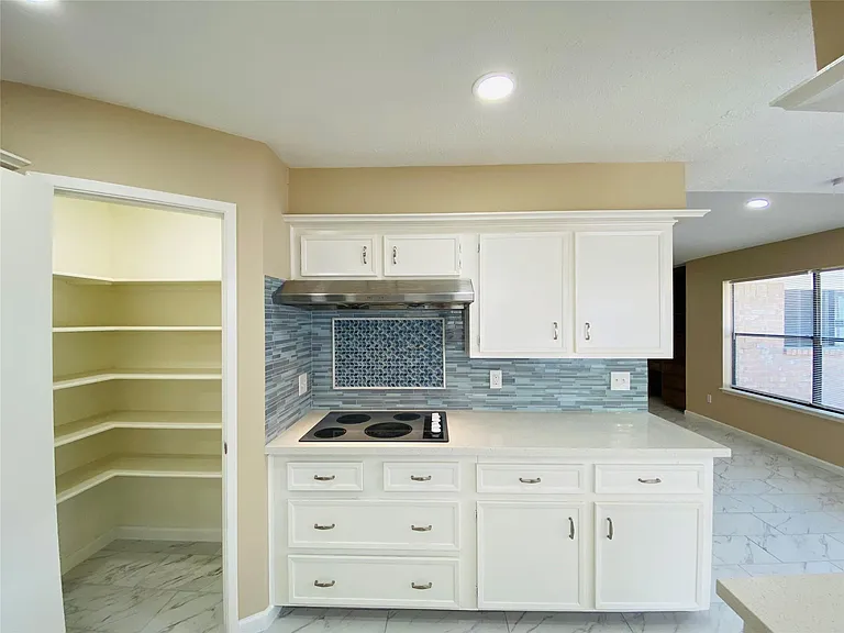 14815 Earlswood Dr — Photo 14