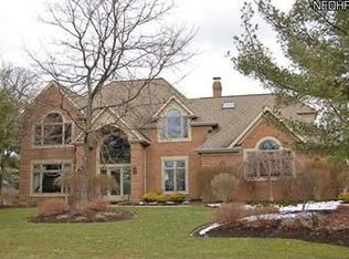 5875 Glasgow Ln, Solon, OH 44139
