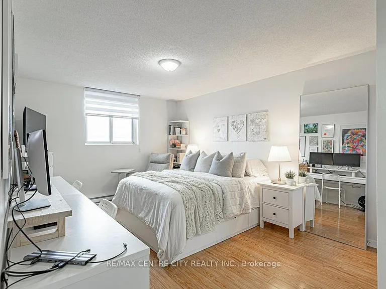 127 Belmont Dr #908 — Photo 25