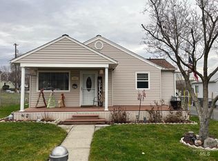 930 12th St, Clarkston, WA 99403