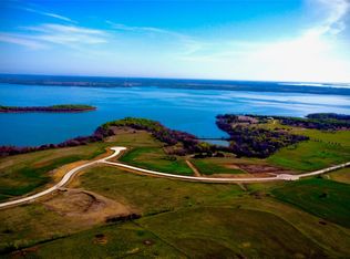 1131 Lakeway Dr, Sanger, TX 76266