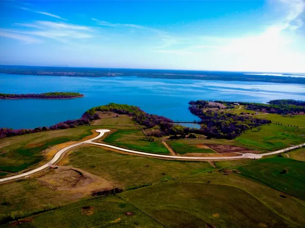 1131 Lakeway Dr, Sanger, TX 76266