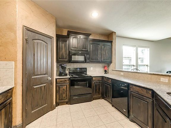 4th image of 5648 Spirit Lake Dr