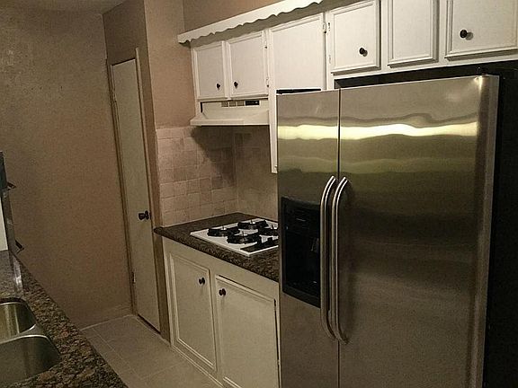 4th image of 1302 Dorsetshire Dr