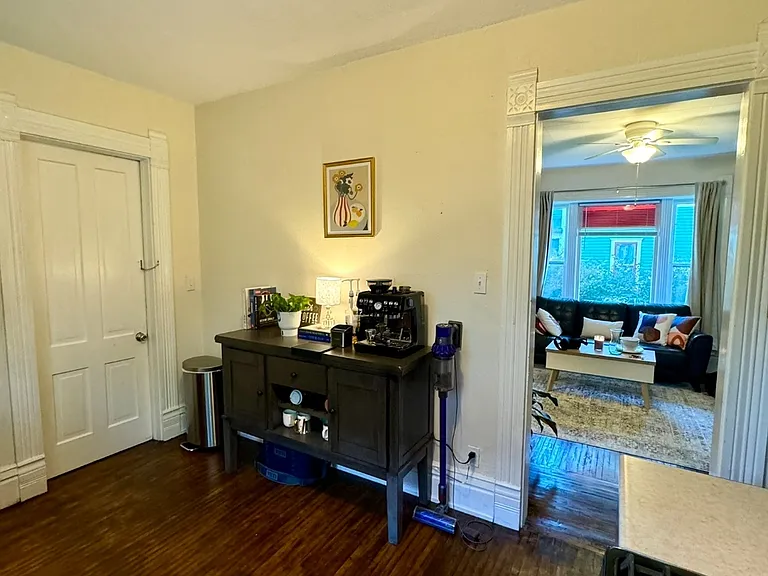 814 Douglas Ave — Photo 8