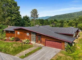 554 Frisbie Hill Rd, Castleton, VT 05735