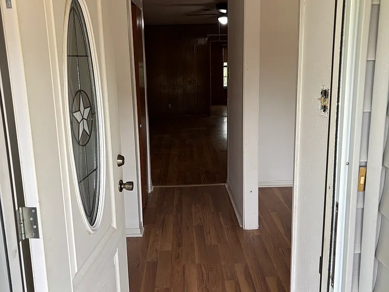 1802 Muir Dr — Photo 2