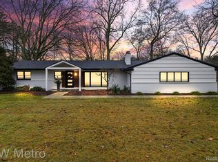 32720 W Haverford Dr, Franklin, MI