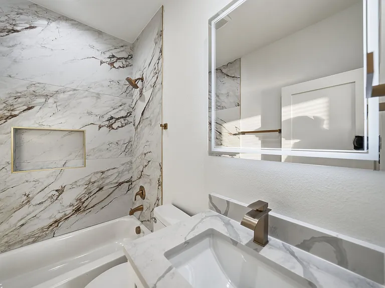 7207 Mohawk Dr #106 — Photo 11