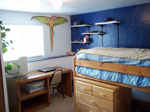 Office (Bedroom w/ no closet)