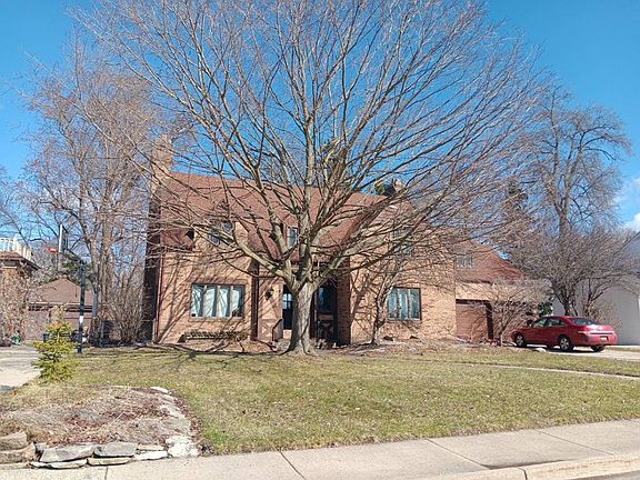 3rd image of 1530 Ottawa Blvd