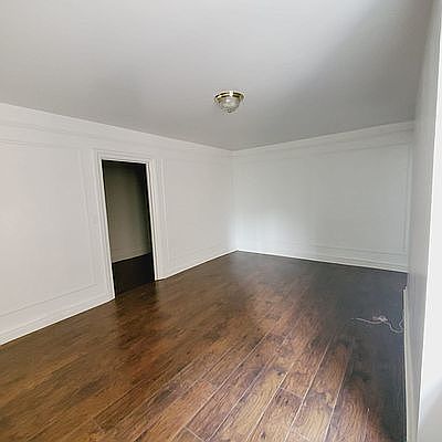5th image of 721 Walton Ave APT C10