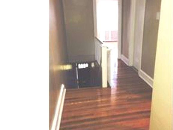 3rd image of 3518 Vista St #2