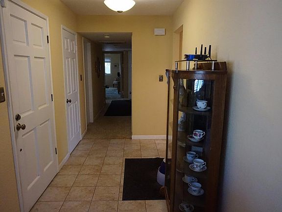 5th image of 5111 N Poplar Ave