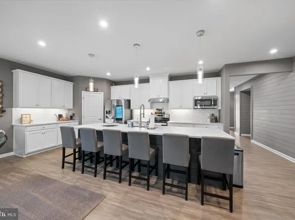 29707 Vincent Village Dr, Milton, DE 19968