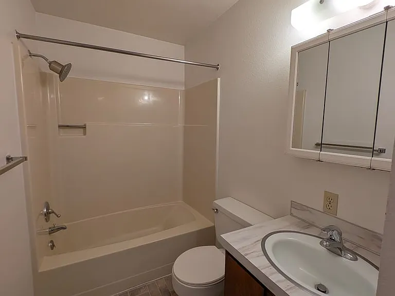 203 S 15th Ave #A-D — Photo 15