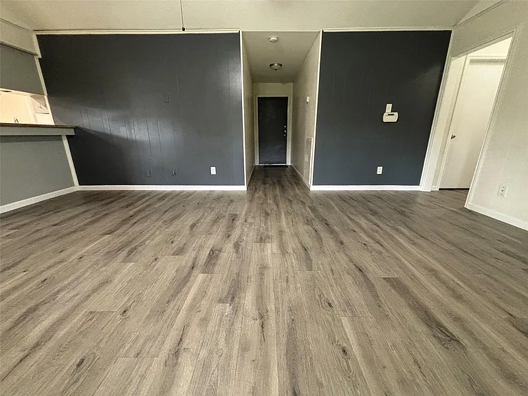 5008 Rockland Dr — Photo 4