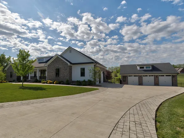 206 Lee Oak Cir, Harrodsburg, KY 40330