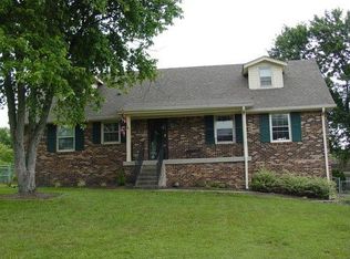 601 Frankfort Dr, Hermitage, TN 37076