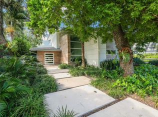79 W Shore Dr, Miami, FL 33133
