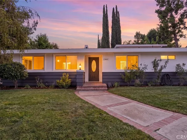 23800 Hatteras St, Woodland Hills, CA 91367