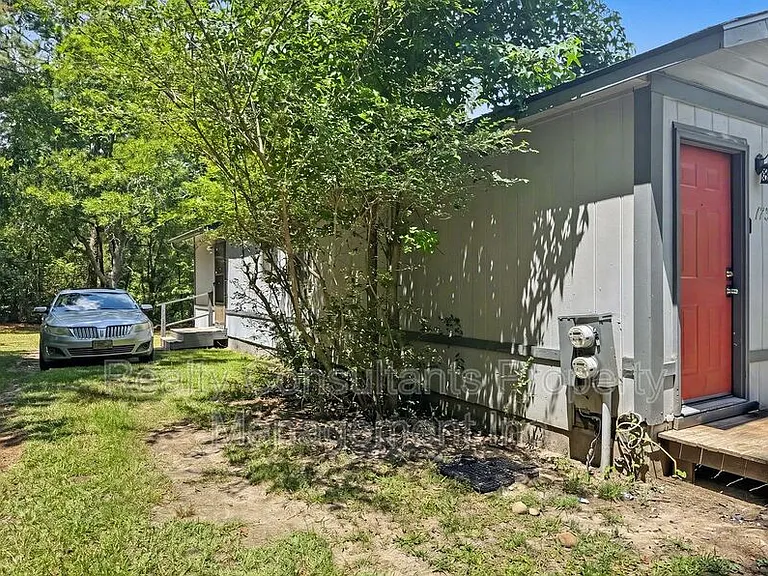 1734 Shiloh Dr #A — Photo 9