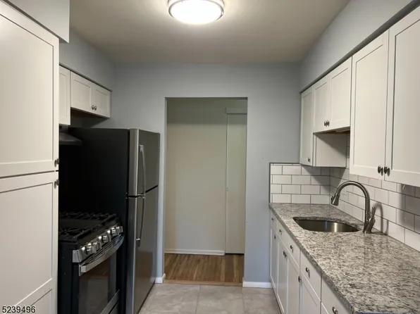 401 Highway 22 #D, North Plainfield Boro, NJ 07060