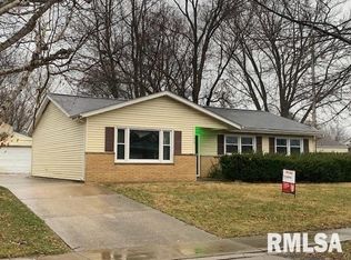 108 Glen Aire Dr, Springfield, IL 62703