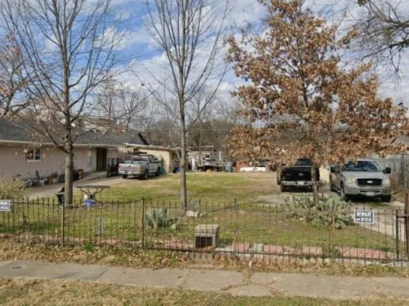 911 Gallagher St, Dallas, TX 75212