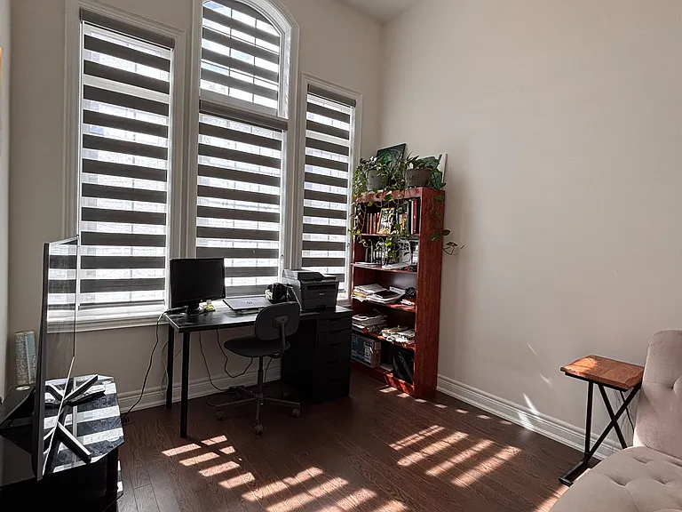 62 Angus Morton Cres — Photo 6