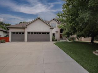 10522 Forestview Cir N, Champlin, MN 55316