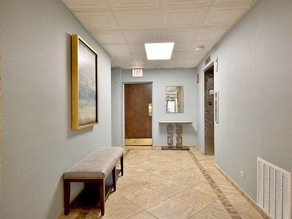 4th image of 235 Marengo Ave #2EN