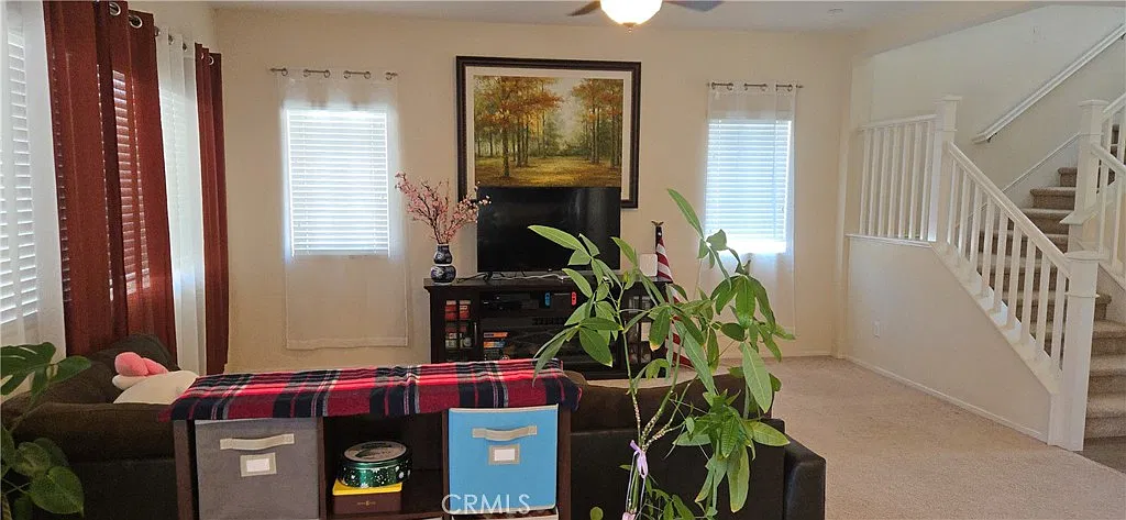 4 bed, 1969 sqft, $3,195 — Photo 4