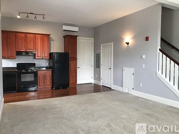 3rd image of 1312 Wisconsin Ave #201