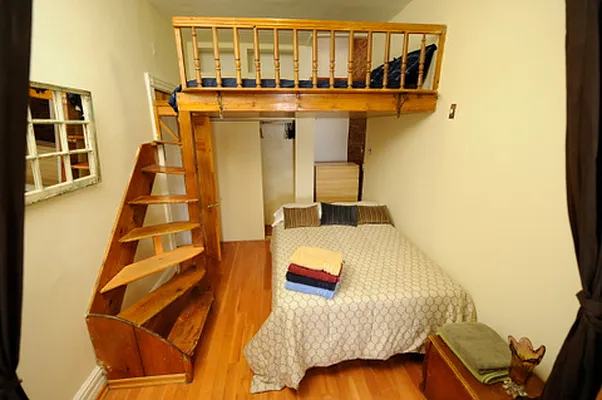 Rented by RES New York | media 6