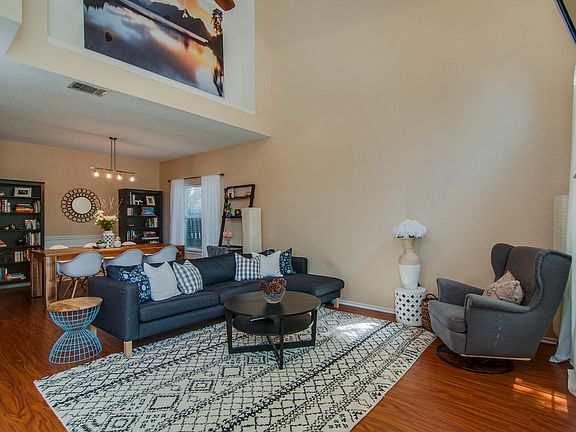 5th image of 2245 Meadowstone Dr