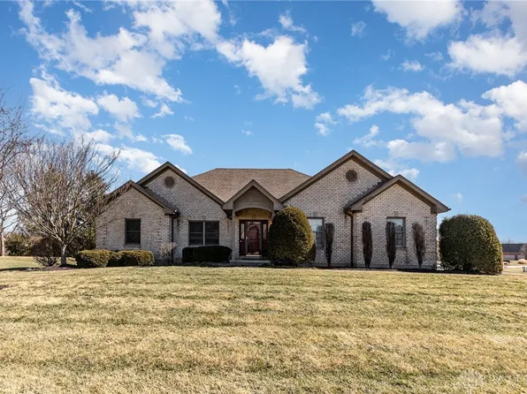 3686 E Salinas Cir, Dayton, OH 45440