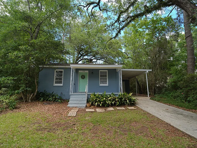 1308 Coleman St — Photo 1