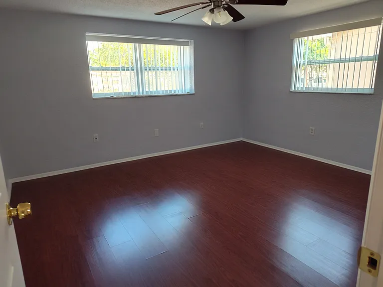 10811 Oldham Rd — Photo 6