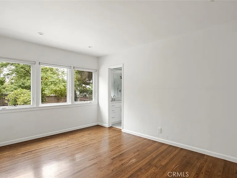 10215 Eldora Ave — Photo 19