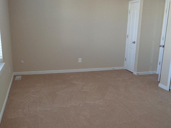 4th image of 1809 English Ct