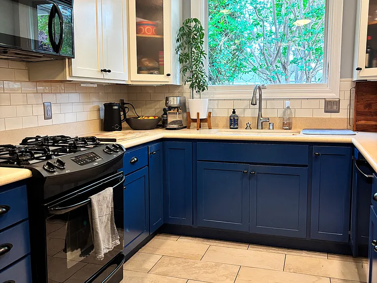 172 Wisteria Dr — Photo 4