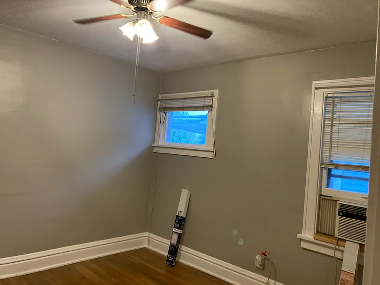 2125 Wyandotte Ave #2 — Photo 9
