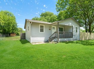 408 W McKinney St, Pilot Point, TX 76258