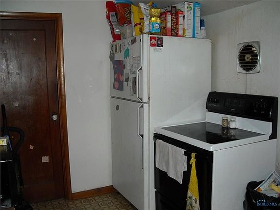 3rd image of 312 E Main St